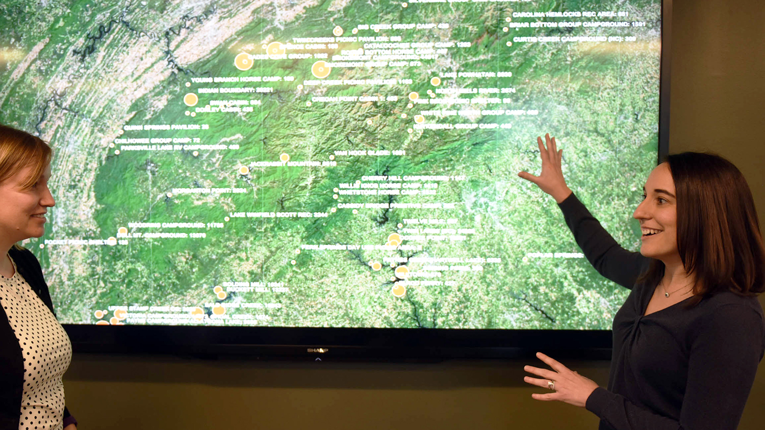 Stacy Supak explains a map from her research