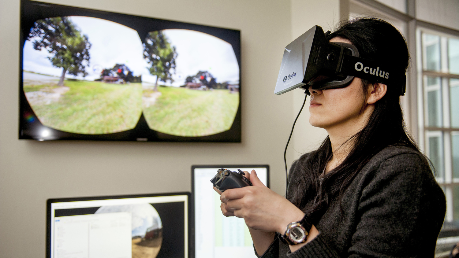 Female with Oculus headset - Emerging Opportunities and Jobs in the Bioeconomy