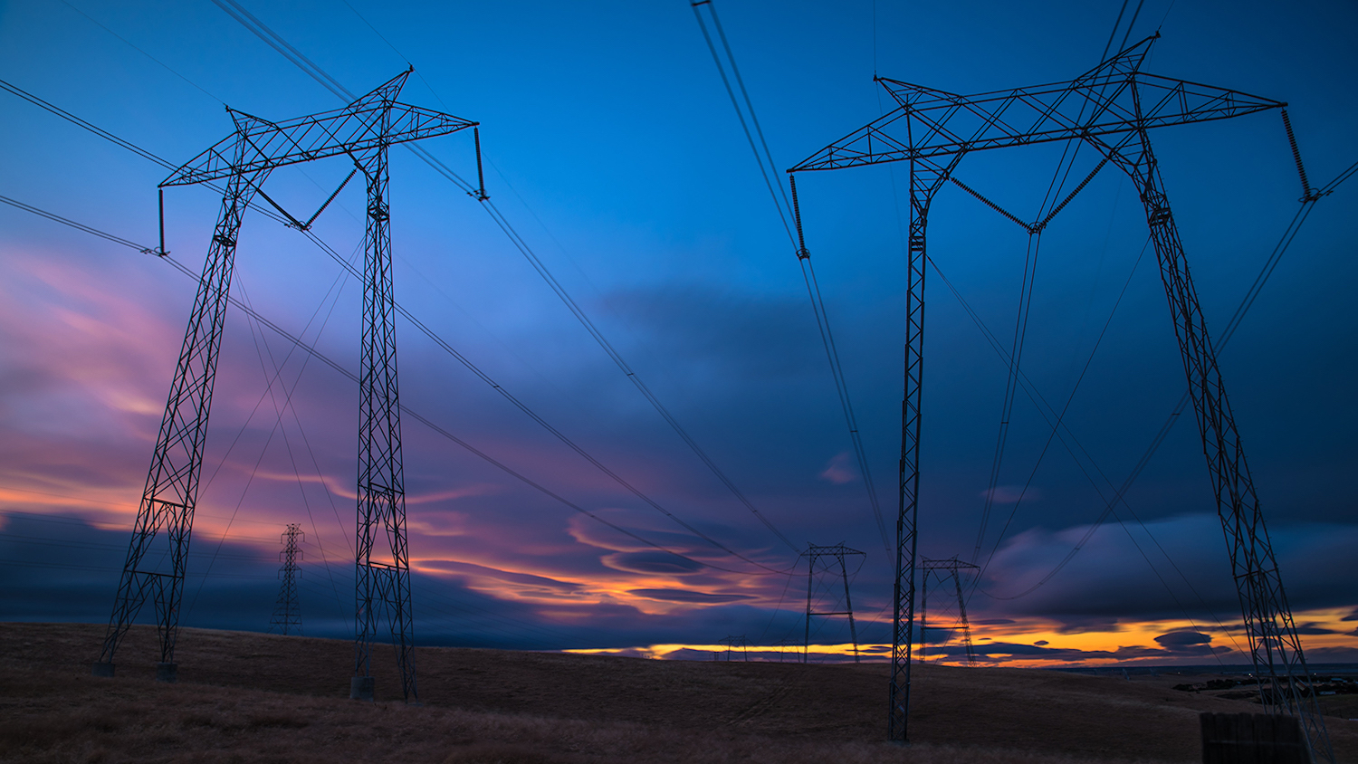 Transmission Lines - Change Could Lead to West Coast Blackouts, Higher Power Costs - College of Natural Resources News - NC State University